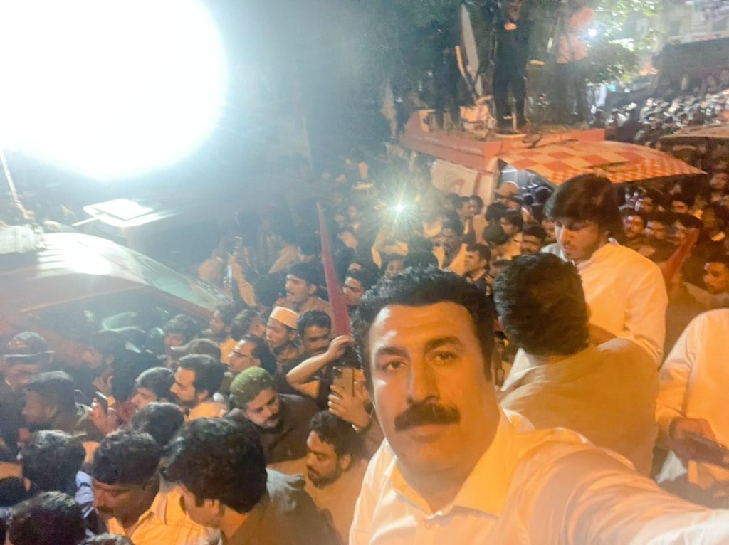 SyedAghaPPP's tweet image. ساہیوال میں یہ مجمع کس کا 
صرف اور صرف بھٹو کا 
آج جاگ اٹھا ہے ساہیوال 

#AwamiMarach