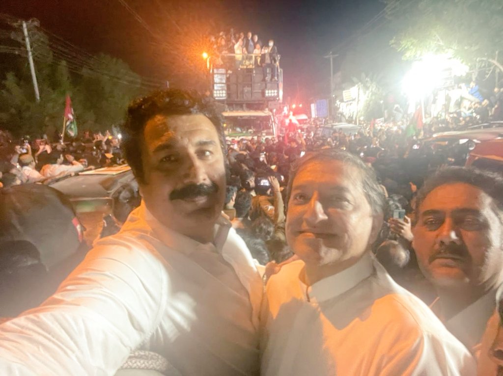 SyedAghaPPP's tweet image. ساہیوال میں یہ مجمع کس کا 
صرف اور صرف بھٹو کا 
آج جاگ اٹھا ہے ساہیوال 

#AwamiMarach