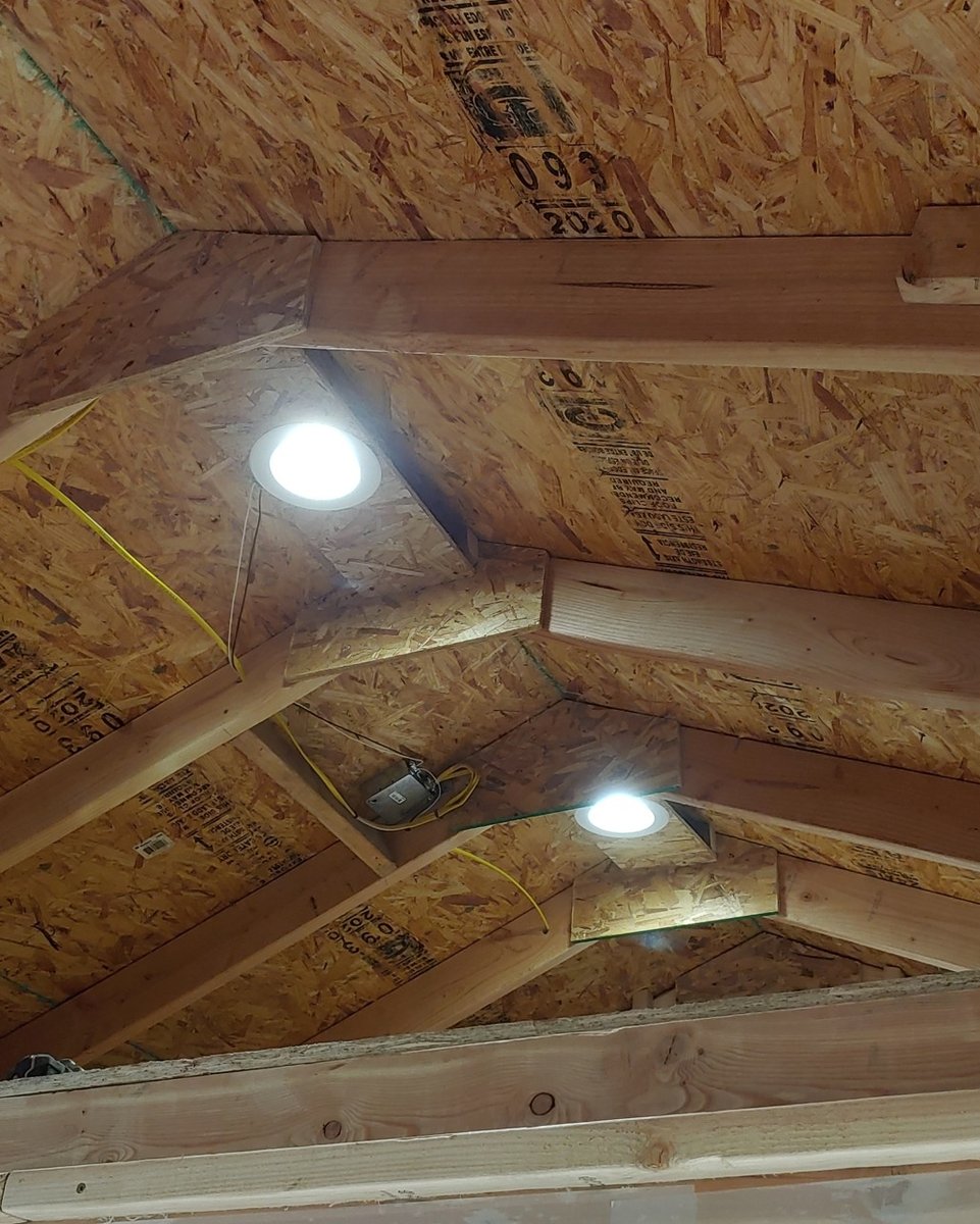 CNThings_'s tweet photo. These LED pod lights work perfect in the loft space of the shop

#LED #podlights #lighting #construction #diy https://t.co/FSoNvjC6Gi