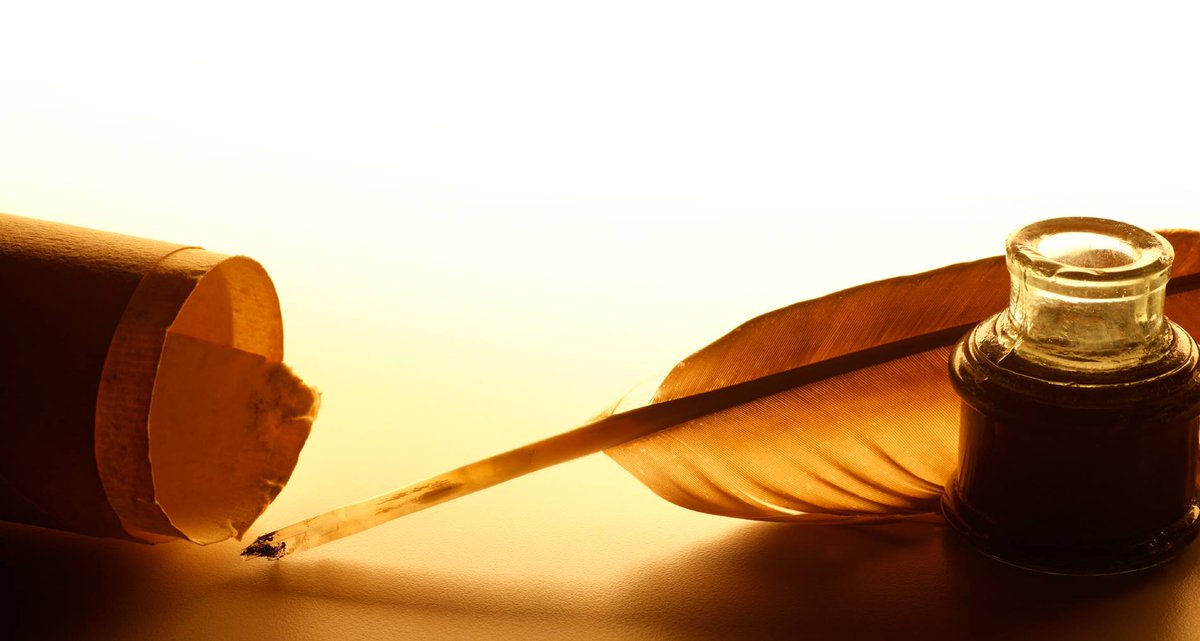 перо поэзия. перо и чернильница рисунок. фон пера и чернильницы. гусиное перо для письма. перо и чернила.