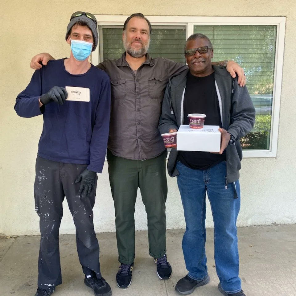 Pathways_ofHope's tweet photo. Our Executive Director David was the Donut Fairy today and brought delicious treats and gift cards to all our staff!
Thank you David 💙
Happy #EmployeeAppreciationDay!!
#EndHunger
#EndHomelessness
#PathwaysPassion https://t.co/IcmTMqsyEo