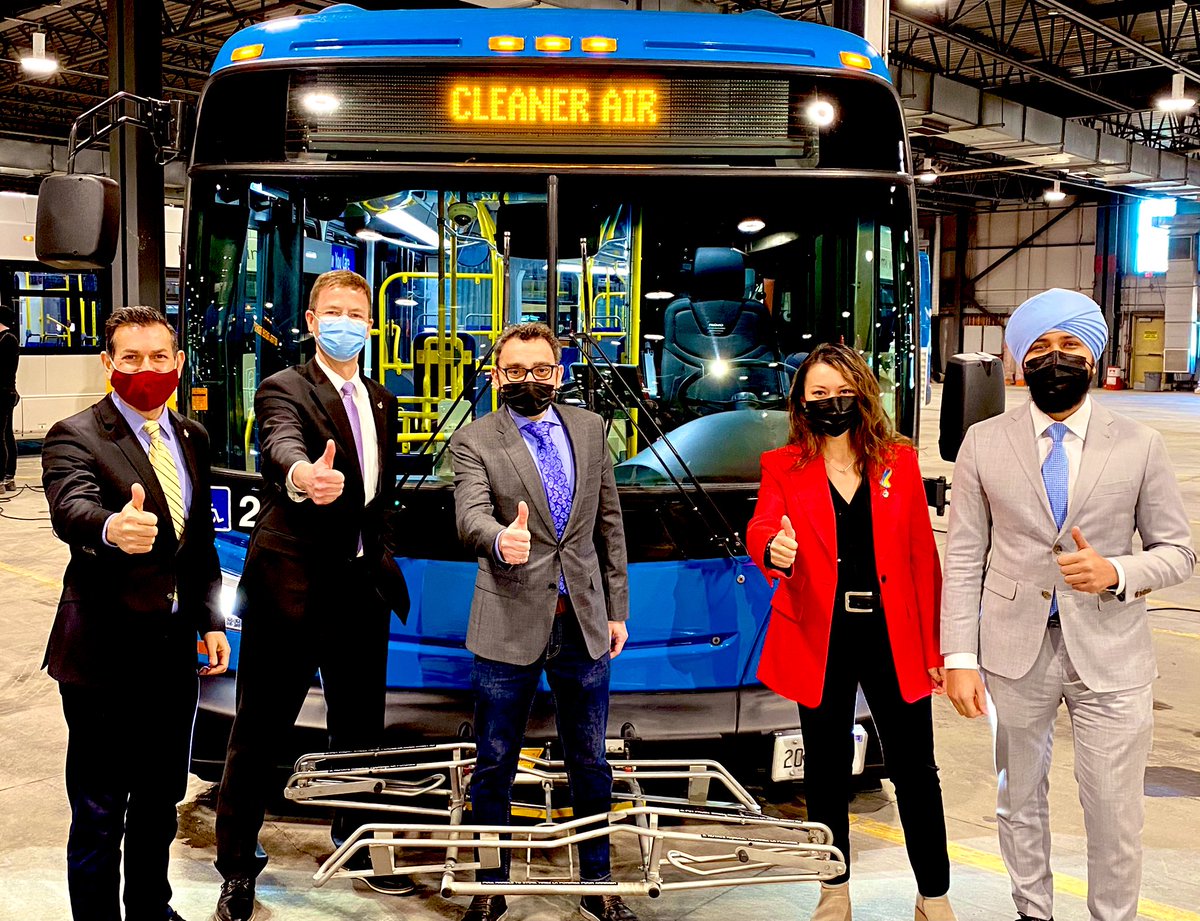 We joined Prime Minister Trudeau and colleagues for the announcement of a $271 million federal investment in upgrading #Mississauga’s #transit system, including 358 new hybrid buses. To the amazing <a href="/MiWayHelps/">Customer Service</a> Team: Thank you for all you do for our city! pm.gc.ca/en/news/news-r…