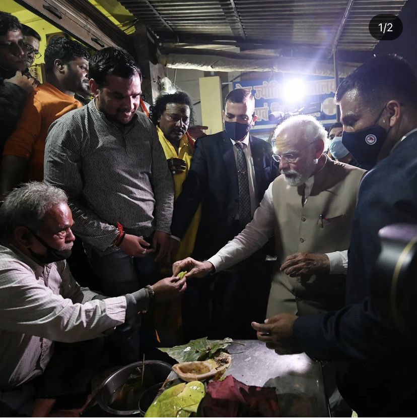 thakkar_012's tweet photo. A true leader who is for the people and with the people. Speechless!! This pictures shows how down to earth our PM is who supports each and everyone always!! #modijiforever #UpwithModi @narendramodi @AmitShah @JPNadda https://t.co/zZf3TRENIB