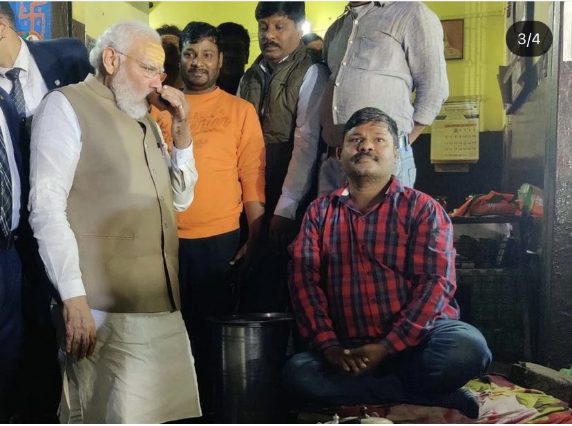 thakkar_012's tweet photo. A true leader who is for the people and with the people. Speechless!! This pictures shows how down to earth our PM is who supports each and everyone always!! #modijiforever #UpwithModi @narendramodi @AmitShah @JPNadda https://t.co/zZf3TRENIB