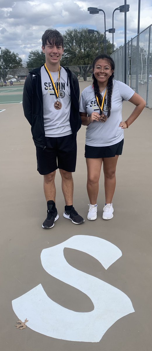 Swords up to these varsity Matadors as they hosted and won the Matador Classic Invitational.

1st GSingles: Sarah
1st BSingles: Kaden
2nd Mixed: Kaylee &amp; Kaiden
Consey Champs: Kiana &amp; Paul

<a href="/SeguinHSTx/">Seguin High School</a> <a href="/SeguinISD/">Seguin ISD</a> <a href="/MatCastSHS/">MatCast</a> <a href="/seguingazette/">Seguin Gazette</a> 

#1Heart1Seguin #MatadorPride