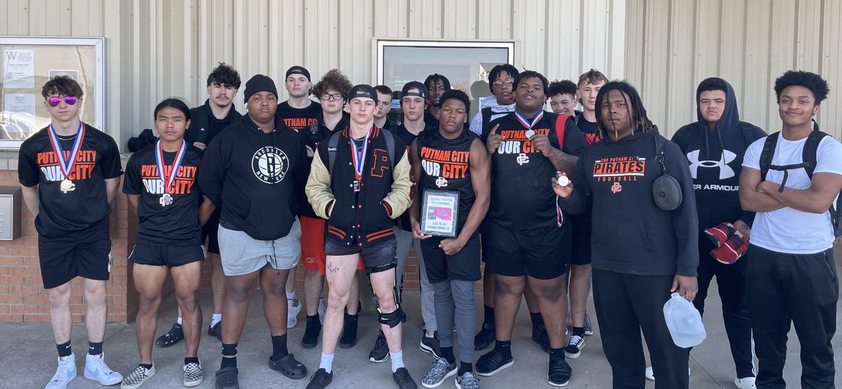 Congrats to our PowerLifting Team! Finished 2nd in Regionals in their first season! Props to the 5 State Qualifiers next week and Coach Lane for starting the program. #TPC
