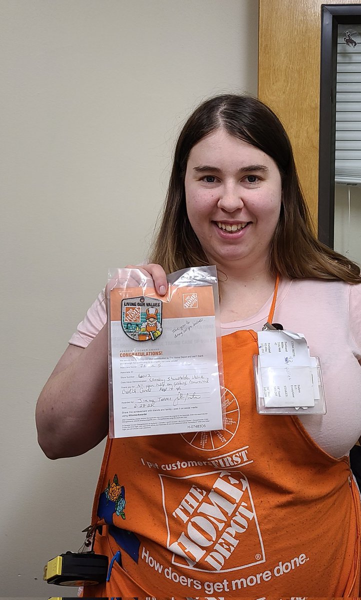 Well deserved Homer Award for Irena! Thank you for driving commercial credit and enriching our Front End engagement with ASK! You rock Irena! <a href="/RandyTHDCredit/">Randy Aretz</a> @TJ77HD <a href="/TeresaHRHD/">Teresa Smith</a>