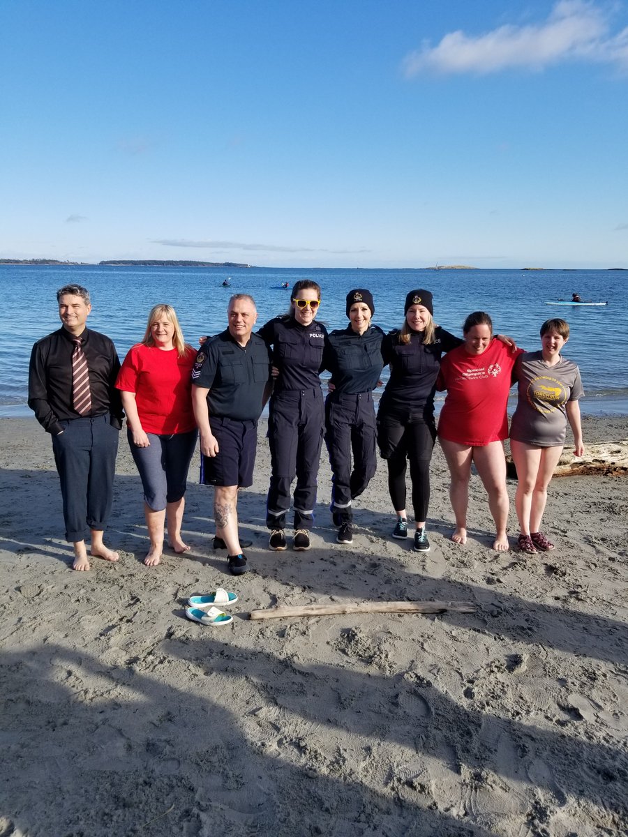 Oak Bay Police tweet media