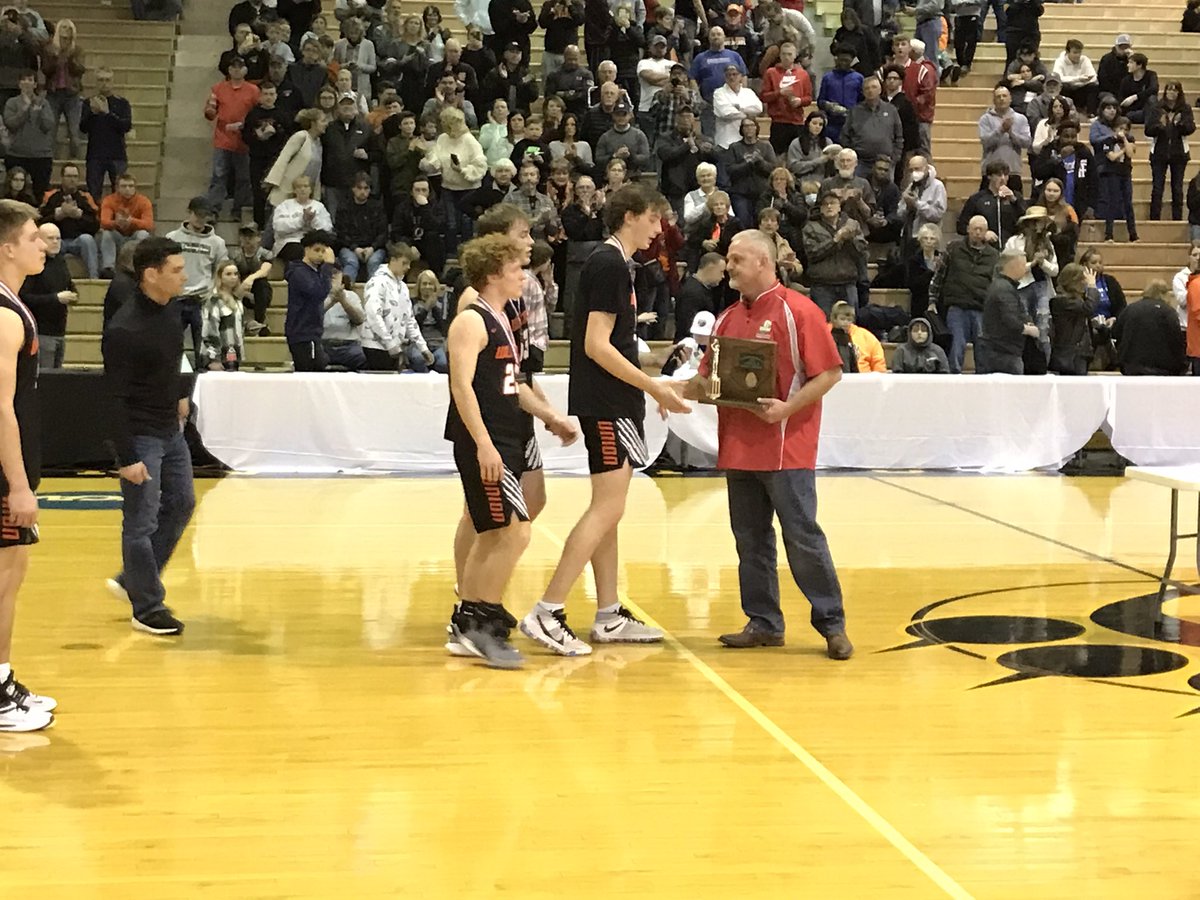 NUHS_Principal's tweet photo. So proud of our Wildcats! They left it all on the court tonight, great season guys! https://t.co/eeXDvXSRWf