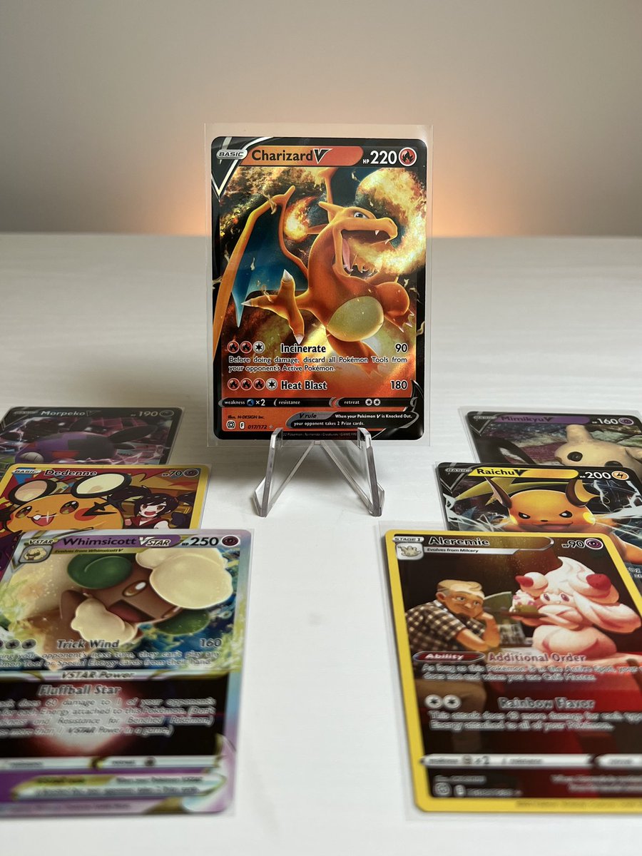 GoodsByJ's tweet image. 🔥 FRIDAY GIVEAWAY 🔥

Pokefam I’m launching my Charizard packs soon, so to build some hype I’m giving away #BrilliantStars cards!

✅ Follow + RT + Like
✅ Tag a Charizard lover 😎 

1st: Charizard V
2nd, 3rd winner: 3 card lots

Winner picked Sunday 8PM PST!!

Much ❤️ ty all!