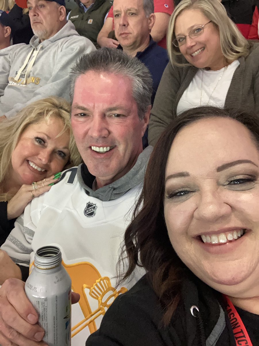 eelaynah's tweet photo. #LetsGoCanes https://t.co/G6E08bpMog