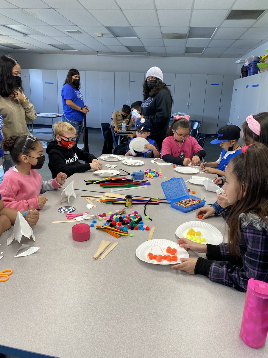 CrewRialto's tweet photo. Here are some pictures from today’s Read Across America event at RHS. We even had a visit from the Cat in the Hat! https://t.co/qKZsExJt5d