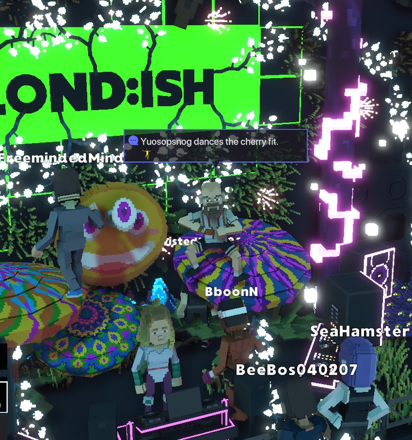 MaskerMalak's tweet photo. @TheSandboxGame @blond_ish I just participated in the daily #SandboxAlphaS2Contest for a chance to earn up to 1,000 $SAND! Day 2 - Dance with Blond:ish. Check out my screenshot below! 👇 #SandboxAlphaS2 https://t.co/5UgI74OoLT