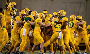KellyKenyan's tweet photo. After a great talk with @coachkcurtis 
I’m blessed to say that I have received a offer from BAYLOR UNIVERSITY 

@CoachWilson__ @WBWhitson @BrandonDrumm247 @DenisonFB @ahunt90 
#igtbayj https://t.co/r3IVJXnKWq