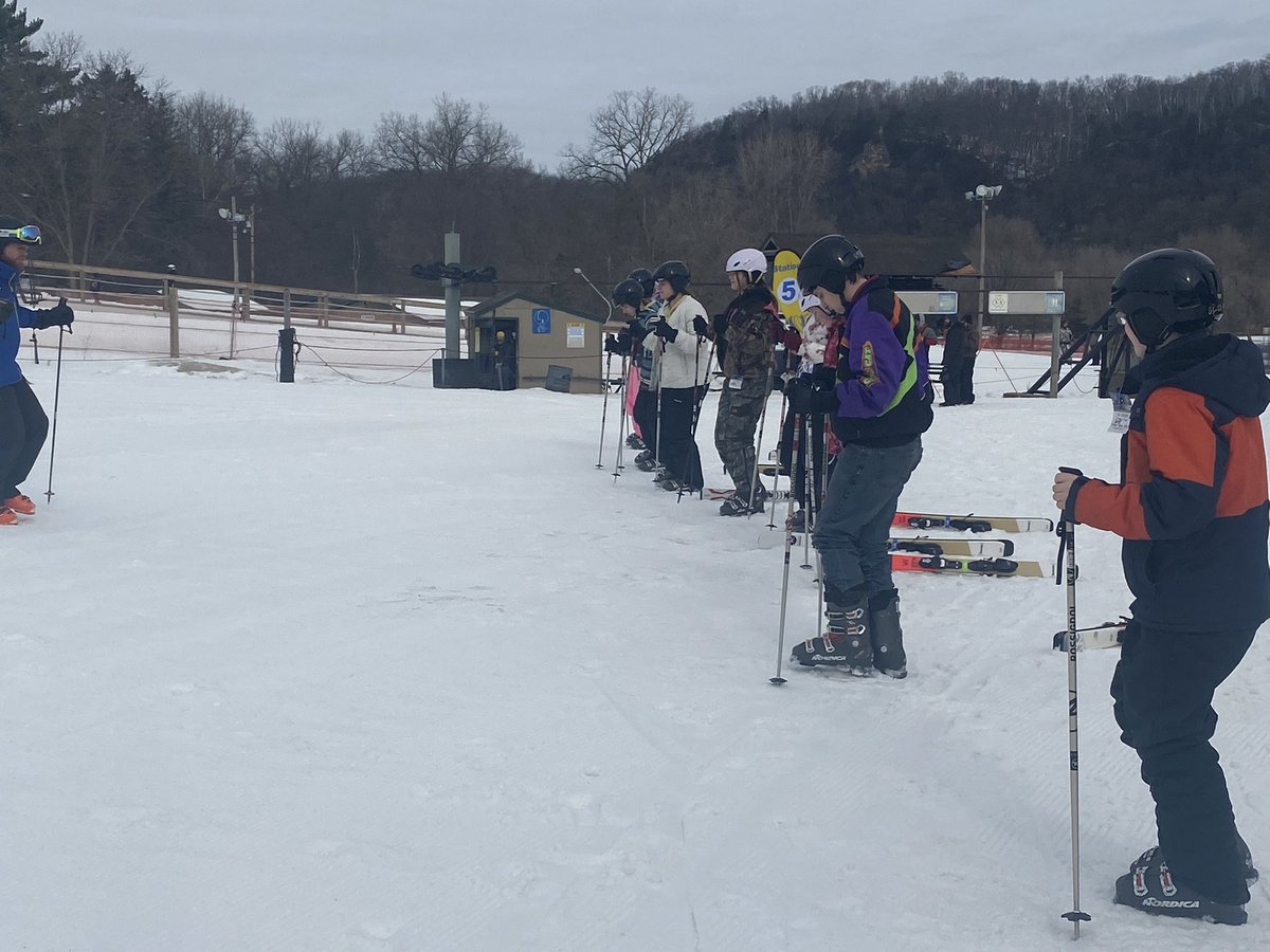 Go get it kids! <a href="/Kevinkrenz09/">Kevin Krenz</a> <a href="/LukeLutterman/">Luke Lutterman</a> #WeAreTriton 🎿