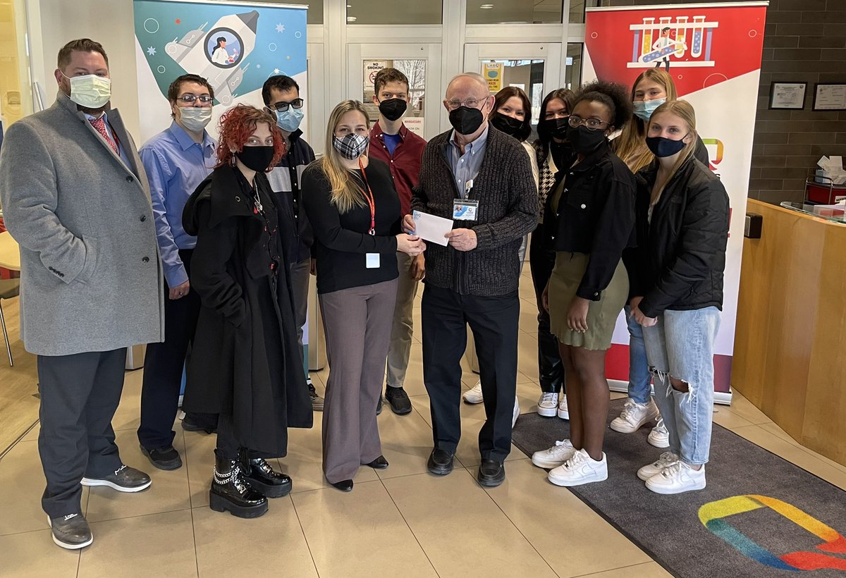 ZywickiR's tweet image. Thank you to Moshe Landau and @LabQ247 for the very generous donation of $18,000 to support our students participating in the inaugural MOHS Holocaust Overseas Study Program.