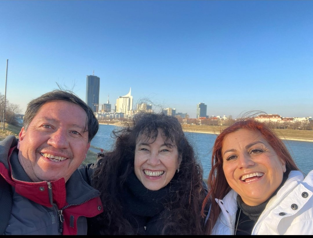 CivesSolutions's tweet photo. La Inmersión Smart City Europa construye lazos de amistad y cooperación a través de sus recorridos educativos, gracias al cofinanciamiento de @ADELANTE_UE_ALC y la gestión de @mincytcordoba y @CivesSolutions. #Guatemala @AlcRionegro #México #Uruguay #CostaRica #Viena #vida https://t.co/jhhahywFQ2