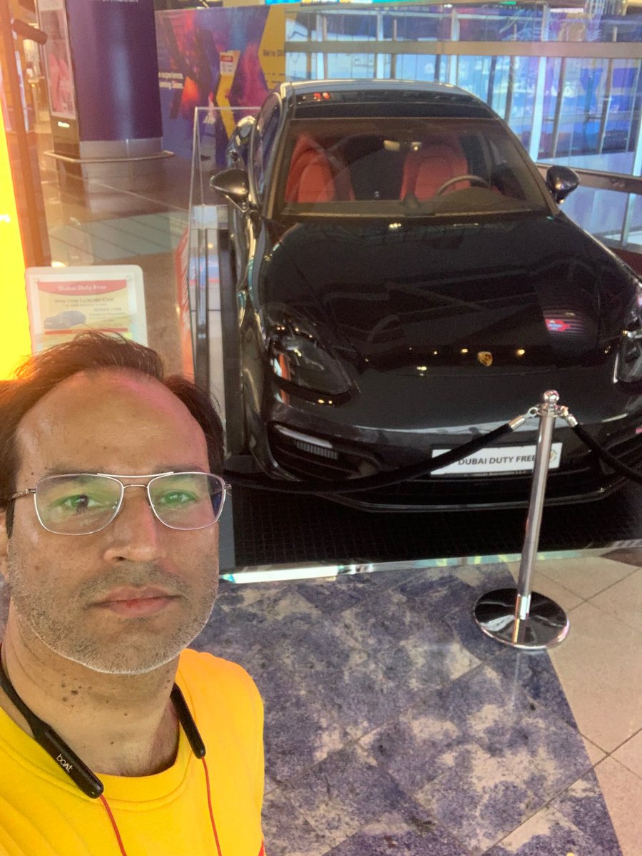 Midnight fun at Dubai airport #journeyhome