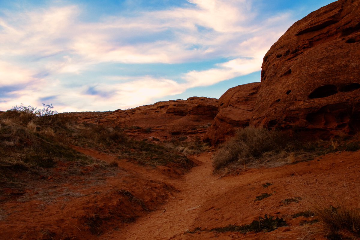 operateunlimit's tweet photo. Who we were and who we are coexist simultaneously https://t.co/VaItIS8ucW
