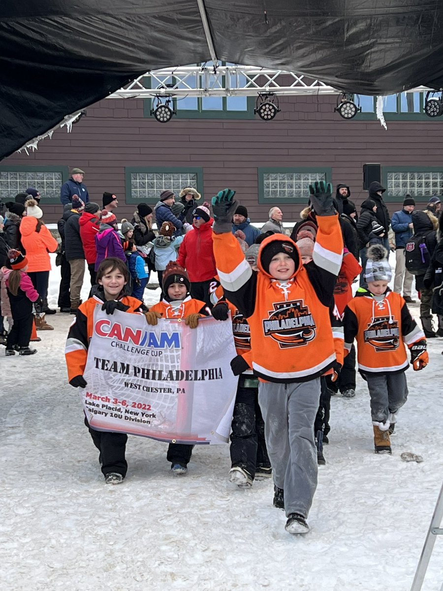 scottsigmanesq's tweet photo. Amazing weekend @canamhockey at the Herb Brooks Miracle on Ice Arena 🇺🇸 @TPYHC in Lake Placid NY #canam #canamhockey @usahockey https://t.co/j4pbv3fTFH