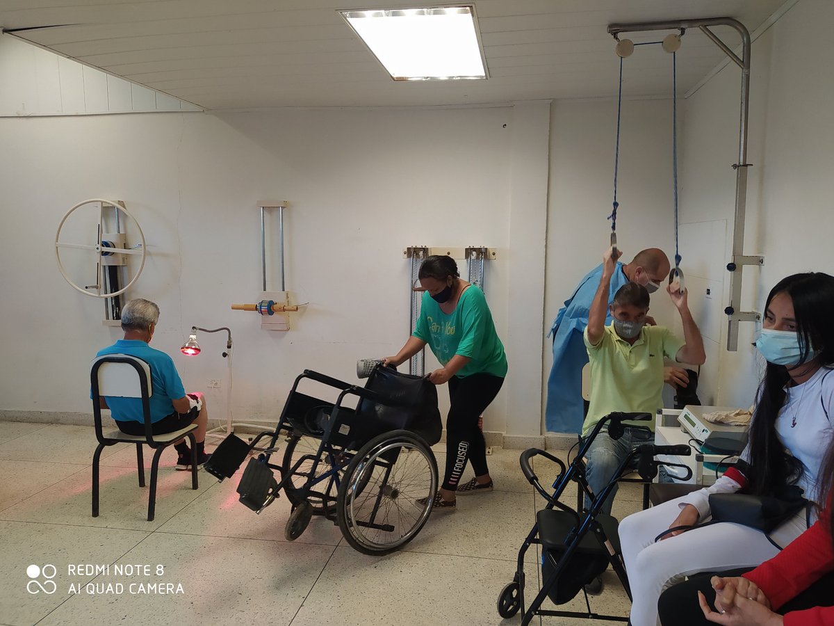 La Colaboración Médica Cubana en Venezuela entrega amor y salud al pueblo venezolano. 
#ChávezVive #ChávezPorSiempre #HéroesDeLaSalud
<a href="/cubacooperaven/">Brigada Médica Cubana en Venezuela</a> <a href="/MINSAPCuba/">Ministerio de Salud Pública de Cuba</a> <a href="/japortalmiranda/">José Angel Portal Miranda</a> <a href="/PardoRegla/">Regla Angulo Pardo</a>