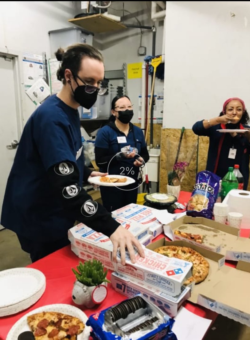 mosmith11345's tweet photo. Putting people first!! Employee appreciation day! Thanks @jennlynnglenn1 https://t.co/fjuaYAlPYo