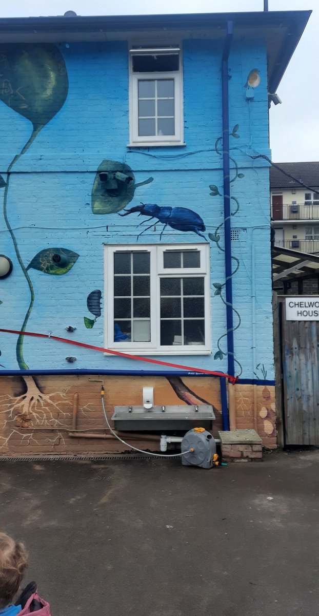 London School of Muralism tweet media