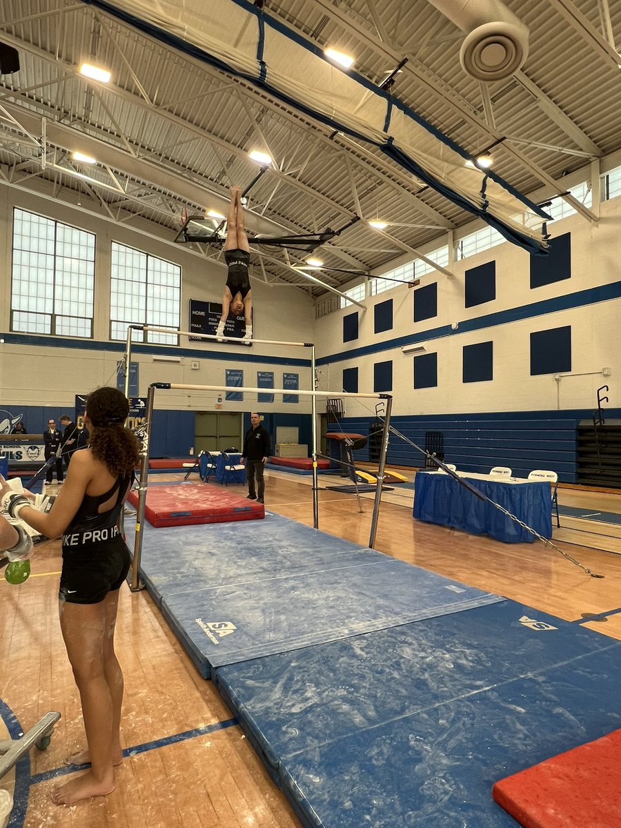 CoachJPurcell's tweet photo. States Practice and Niagara Falls!
@BCSDGymnastics @BCSD_Athletics @brewsterschools @SecOneAthletics @vinsav31 @WappingersG @CoachJPurcell https://t.co/MhAYeffyu7