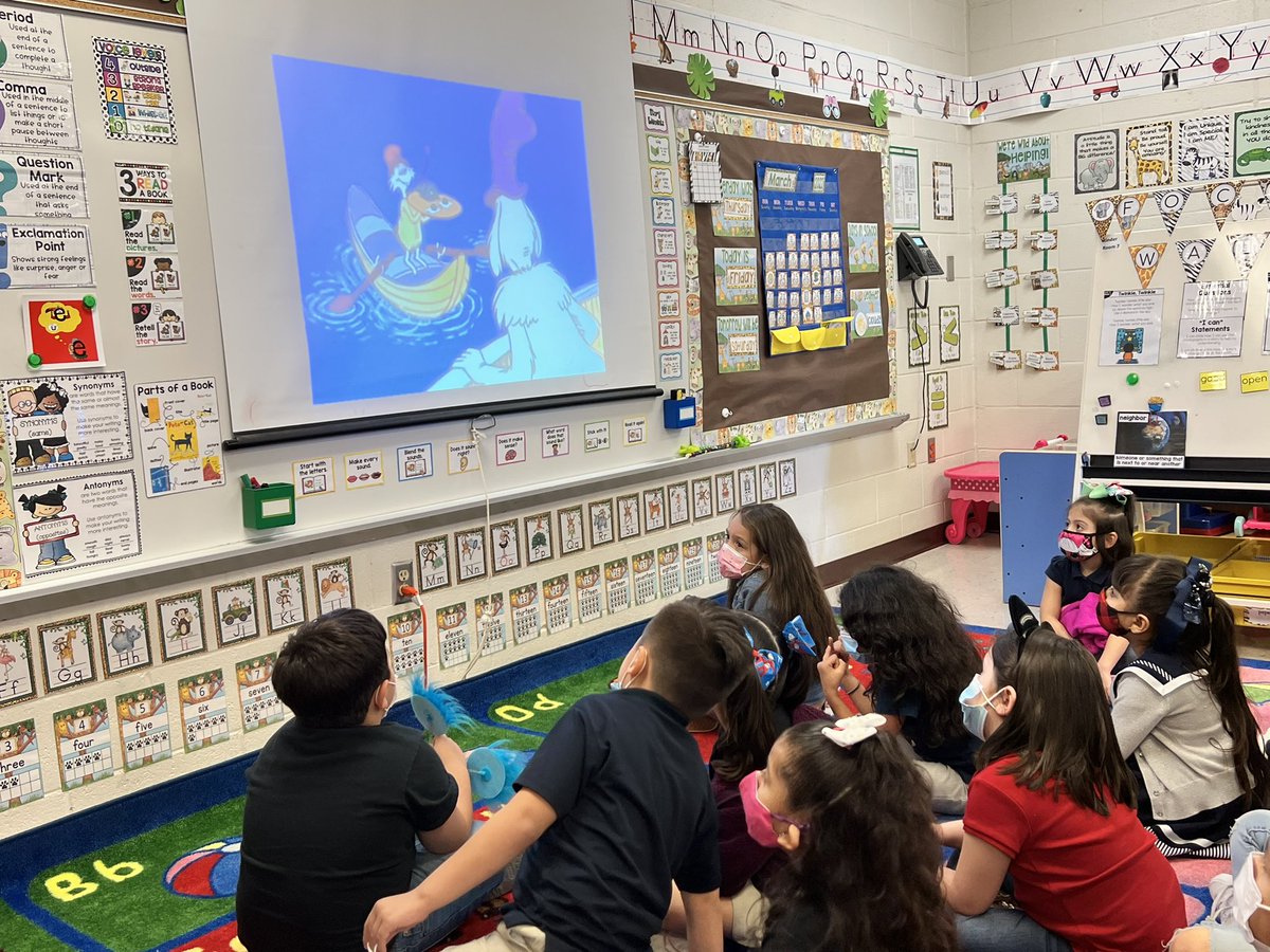 LaurelesMustang's tweet photo. Green Eggs & Ham to end the week 🥚 🍳 #nationalreadingweek #DrSeuss #greeneggsandham #kindergarten https://t.co/nAtNXTMQxS