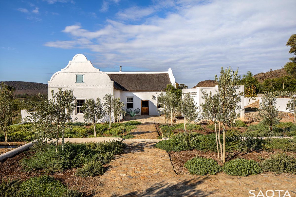 OneKindesign's tweet photo. Heritage farm buildings undergo breathtaking restoration in South Africa
https://t.co/HXn4dbkKeZ https://t.co/19fiuuSXqj
