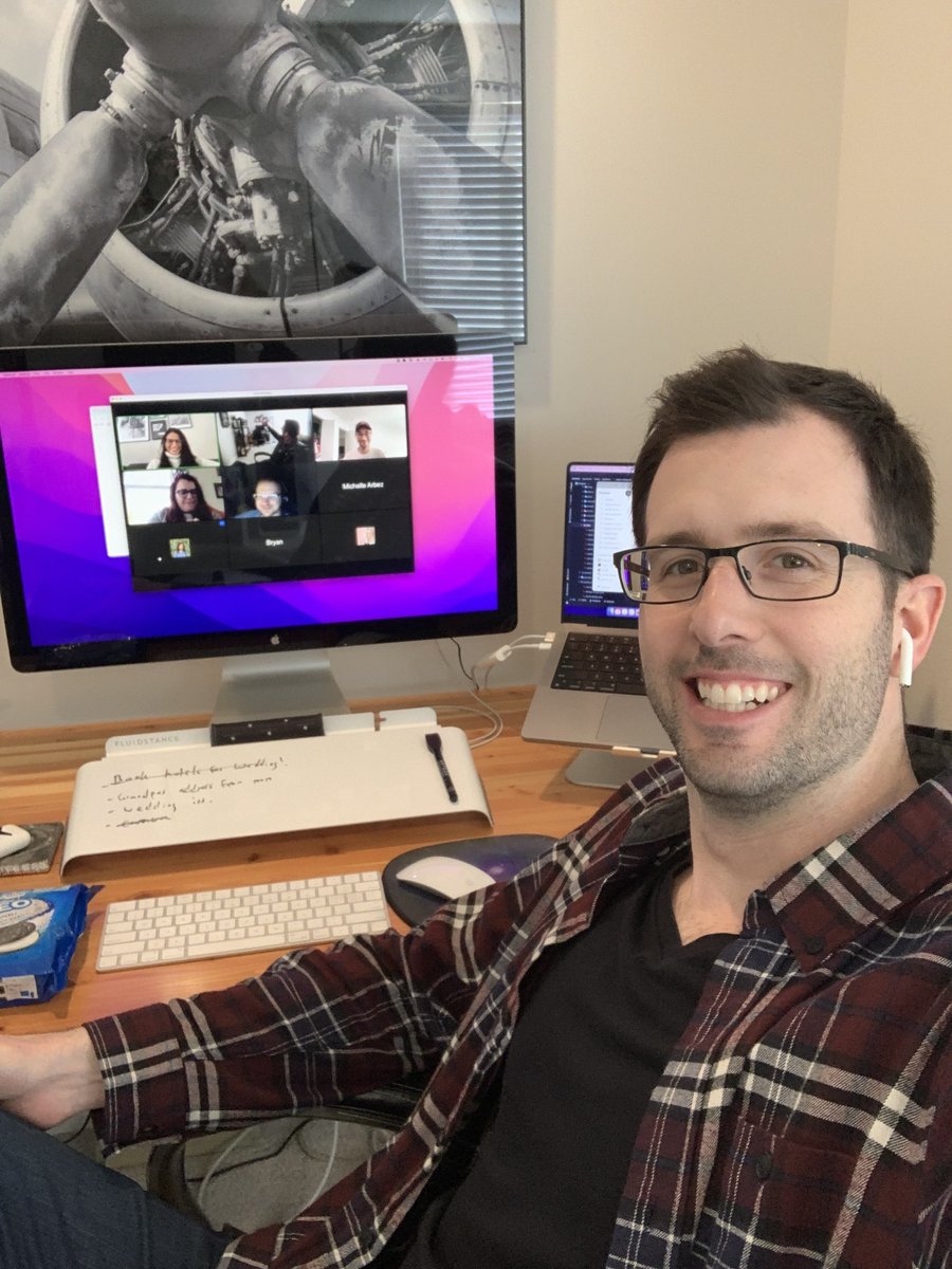 EstatedData's tweet image. In celebration of #EmployeeAppreciationDay, we provided delicious snacks 🍿🍫 for our staff and gathered as a team to remotely watch the #WeWorkDoc on @Hulu 📺!

How is your team celebrating today 🎉? 

#HappyHealthyHumans #WeWorkRemotely #RemoteWork