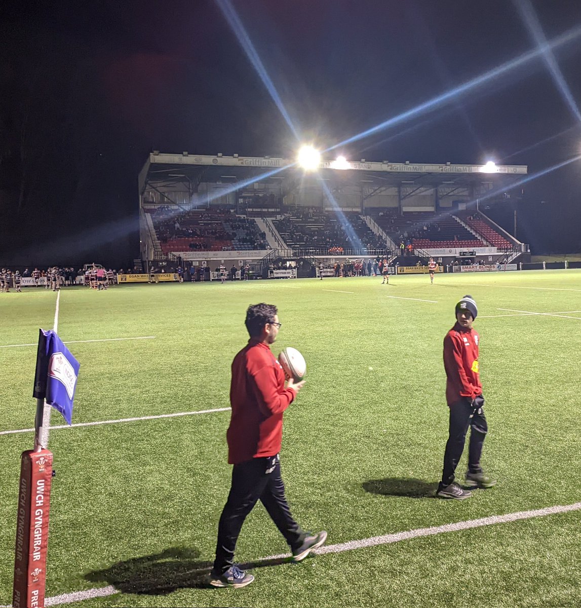 TrickyCase's tweet image. Tense game in the @dewar_shield as @PontyPSRU drew 17-17 against Pontypool. Some improvement needed before we go again on Wednesday against Cardiff at the Arms Park