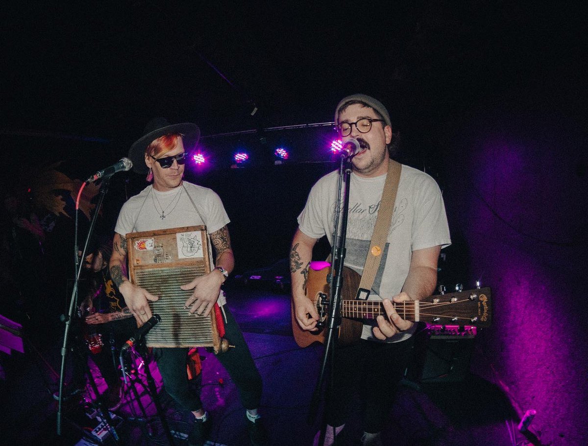 windsordiets's tweet photo. Tonight we make our return to @AquariumFargo!

Photo Credit: @benhoos https://t.co/ahTeX9cPfp