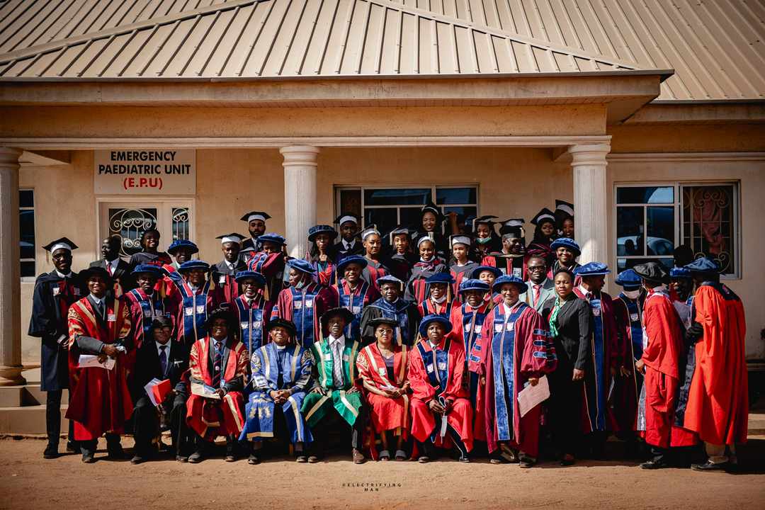 BHUMSA_'s tweet photo. Oh how time flies. Another 8 years has come and gone. It is always a bittersweet experience to watch you guys leave because to most of us, you are family but we're happy for you as you're about to embark on another chapter of your lives.
💗 https://t.co/2WAOlk6tGt