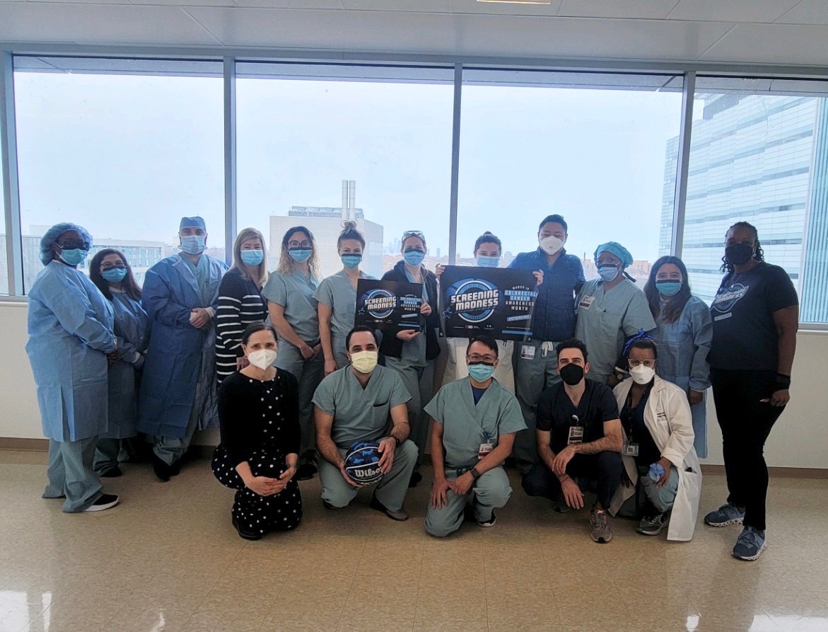 University of Chicago Digestive Diseases Center dressed in blue for colorectal cancer awareness day- and the got back to scoping! We are #ChicagoProud of our amazing team #GetScreened #DressinBlueDay <a href="/SoniaKupfer/">Sonia Kupfer</a>