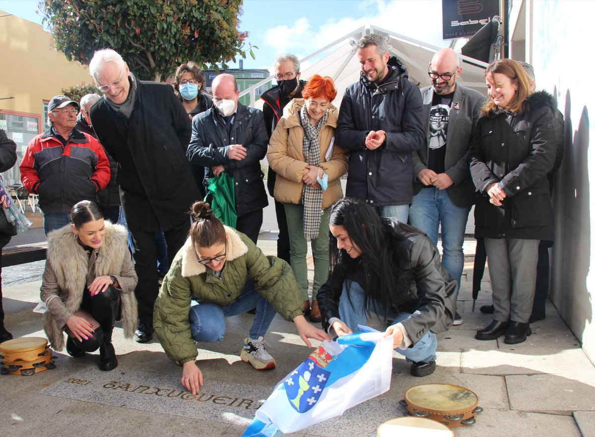#Tanxugueiras é parte do paseo das Palabras do Ano de #Lugo.

Estivemos con <a href="/tanxugueiras/">T A N X U G U E I R A S</a>  na descuberta da inscrición da #palabradoano da <a href="/AcademiaGalega/">Real Academia Galega</a> na rúa Menorca. 

Unha iniciativa de <a href="/LugoTurismo/">Cultura Turismo Lugo</a> para poñer en valor a lingua galega e seguir mellorando a imaxe da cidade.