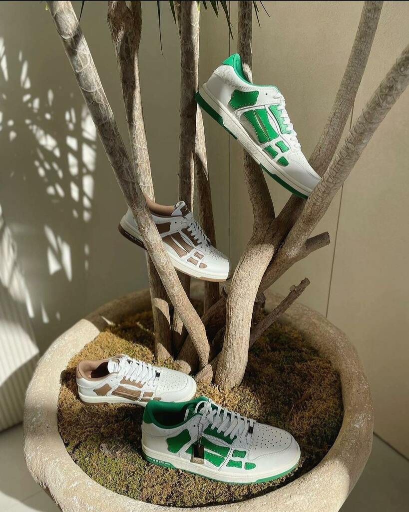#AMIRI #MEN SPRING/SUMMER '22

Los Angeles based brand Amiri has turned it’s best-selling 'Skel Toe' into low-top sneakers.

Price: €630

For more Amiri derodeloper.com/heren/amiri

#derodeloper #mode #instastyle #instafashion #fashiongram #fashion #fashion… instagr.am/p/CasZu_HsgVT/