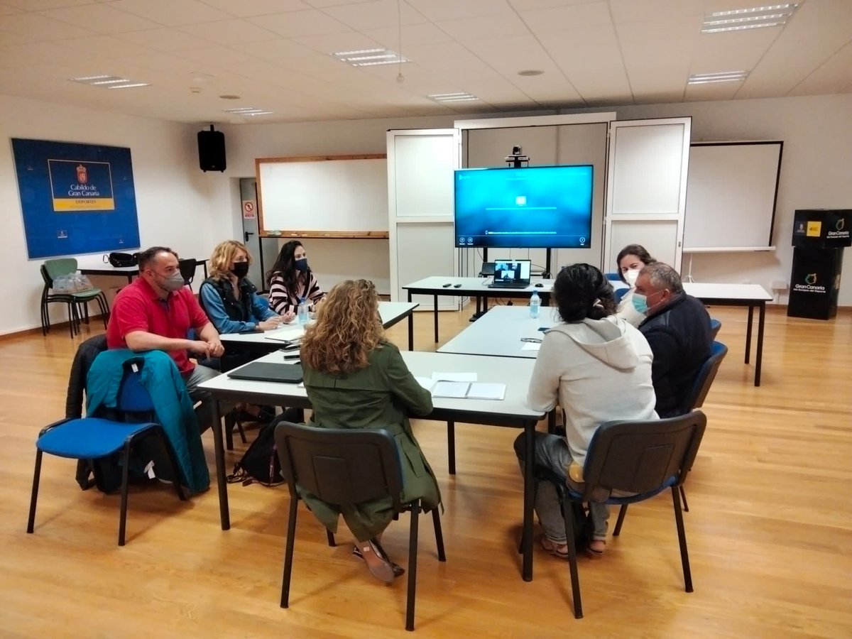 Acagede's tweet photo. Nueva junta directiva de @Acagede ! 2022-2025 👌 https://t.co/FmTJ7wIfD9