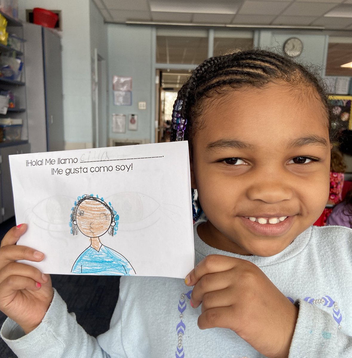 IHPSSpanish's tweet photo. These spot on representations of different parts of ourselves make me smile! 😀 (❤️ the missing teeth!) Thanks to @SpanishTogether and @mundodepepita for materials and ideas for this unit about our similarities and differences. #EpicIHPS #earlylang #langchat #IHPromise https://t.co/pm305ljoBW