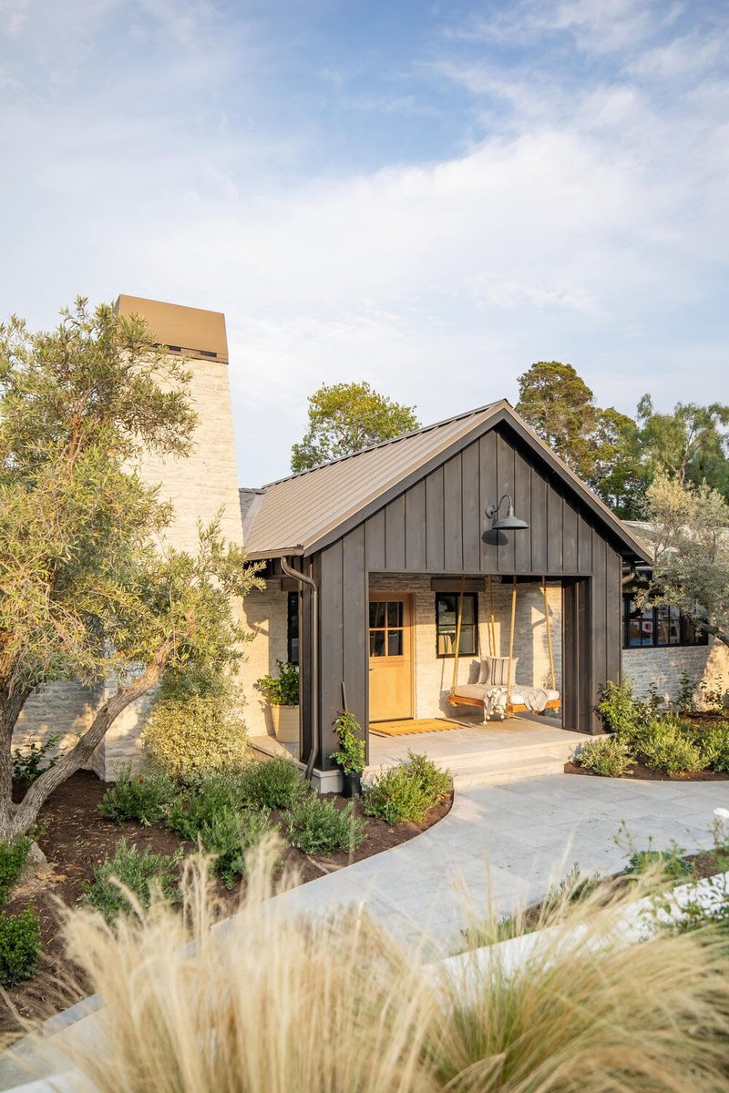 OneKindesign's tweet photo. Incredible dream house gets renovated with a California moody vibe
https://t.co/gLm339f7sF https://t.co/SYMda3oXxe