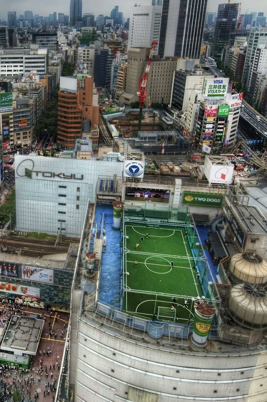 Club de Hilos de Twitter: "1️⃣ El Adidas Park en Japón 🇯🇵, más precisamente en el barrio Shibuya de Tokio. Esta cancha soñada en la terraza de un