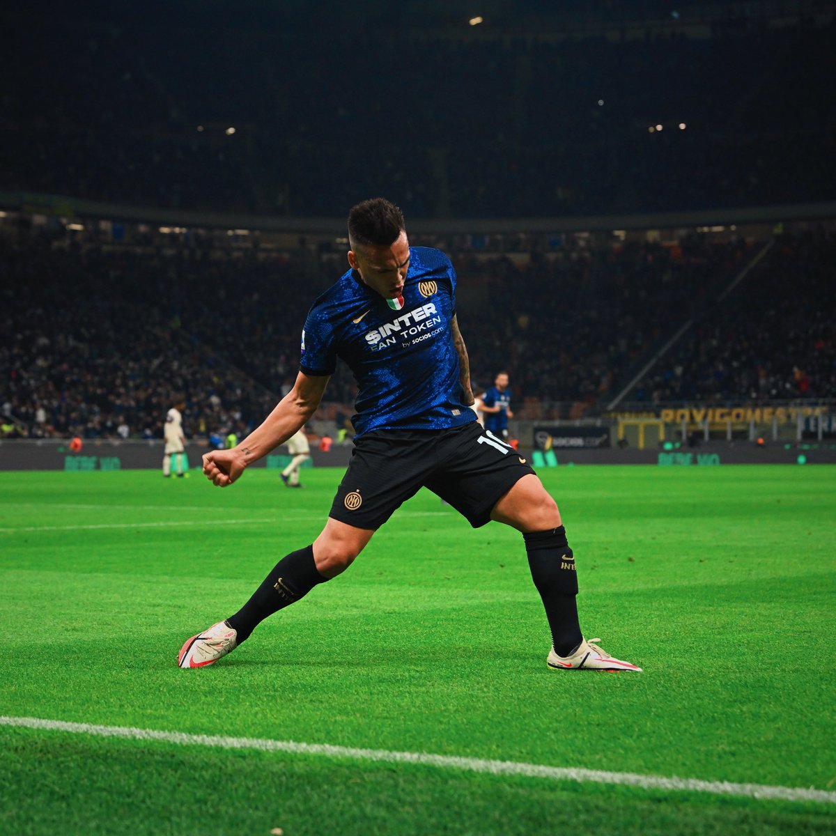 LauTORITO_'s tweet photo. HAT-TRICK 🙅‍♂️🔟 https://t.co/LLuG16EfLn