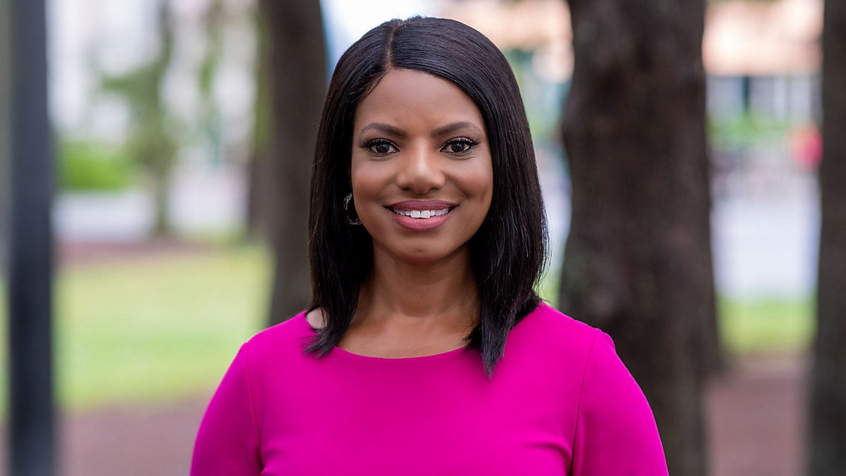 SpecNewsCareers's tweet photo. For our first #SpotlightSaturday we'd like to introduce you to @tammiefields covering Central Florida with @MyNews13! Tammie is an award-winning anchor with a passion for education. Tammie is also proud to serve as the president of the @CFABJOrlando. https://t.co/NtjuEOohhH