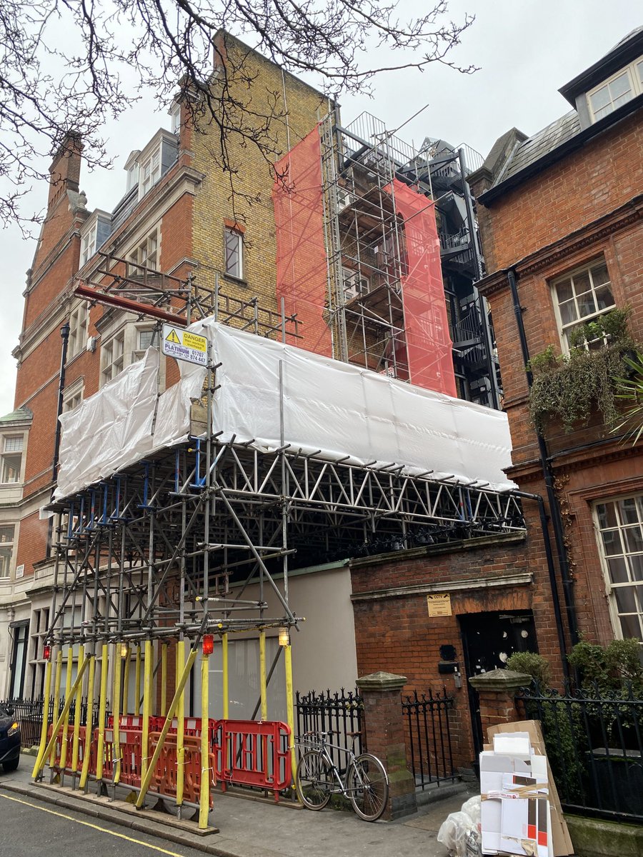 PlatinumScaff's tweet photo. Heavy duty gantry with gantry hoist and 500kg platform hoist installing in Mayfair, London #hoist https://t.co/iO4axDfNyH