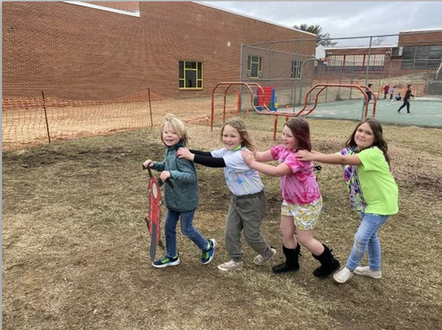 We want to thank all families that read Ralph S. Mouse with their kids. We had so much fun with our One School One Book this year!