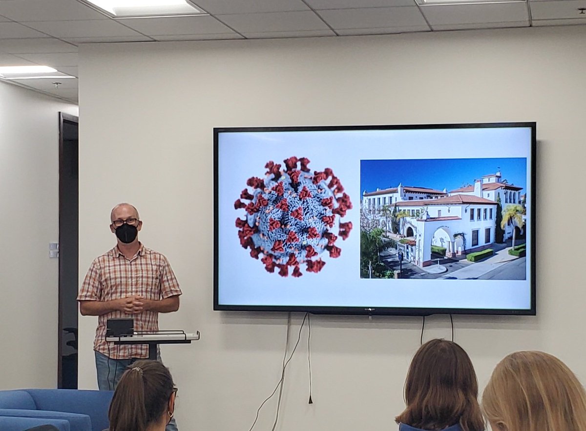 TheTenaciousG's tweet photo. TIME FOR A TWEET! 🍬🍭
@nceas "State of the Center" address...we are rockin' it in 2022!
Amidst COVID, NCEAS relocated to a beautiful new building in 2021! 
Vintage &amp; fresh faces gathered from far &amp; near to celebrate our dynamic community. ♥️
#endlesspossibilities #morehappyhours https://t.co/9xqQCR5NQA