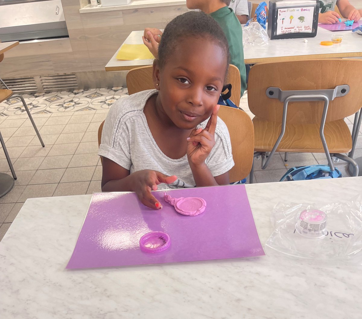 PineCrestAux's tweet photo. #PCExtendedDay Fun Friday with Play-Doh. https://t.co/RikxGrkcKA