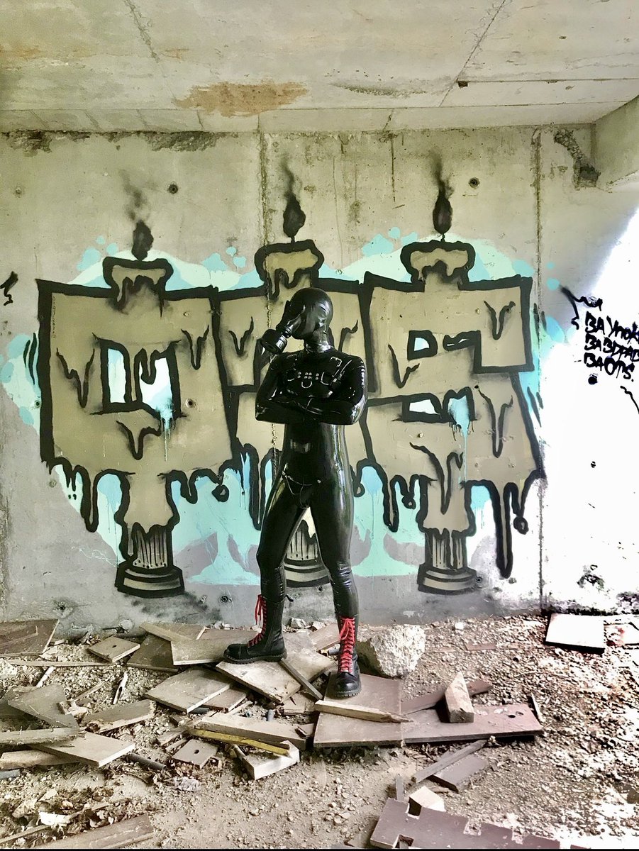 Rubber_Maska tweet media