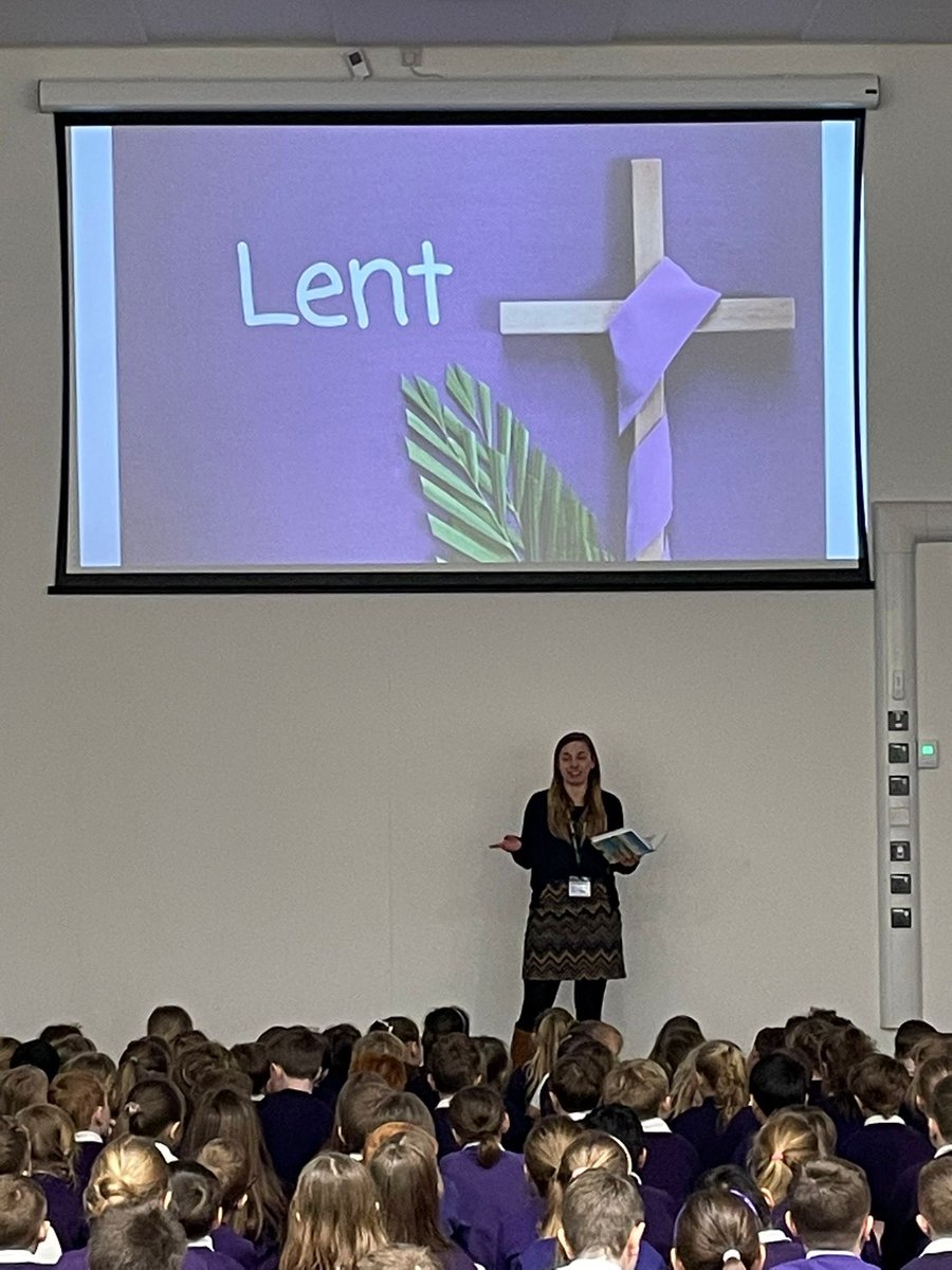 RadstonePrimary's tweet photo. This week we had a visit from Helen Price of St Peter’s Church, Brackley. She came &amp; spoke to us all about Lent &amp; the religion reasons behind why we give things up in the 40 days &amp; nights leading up to Easter. Thank you so much Helen! https://t.co/DTN9SL1d10