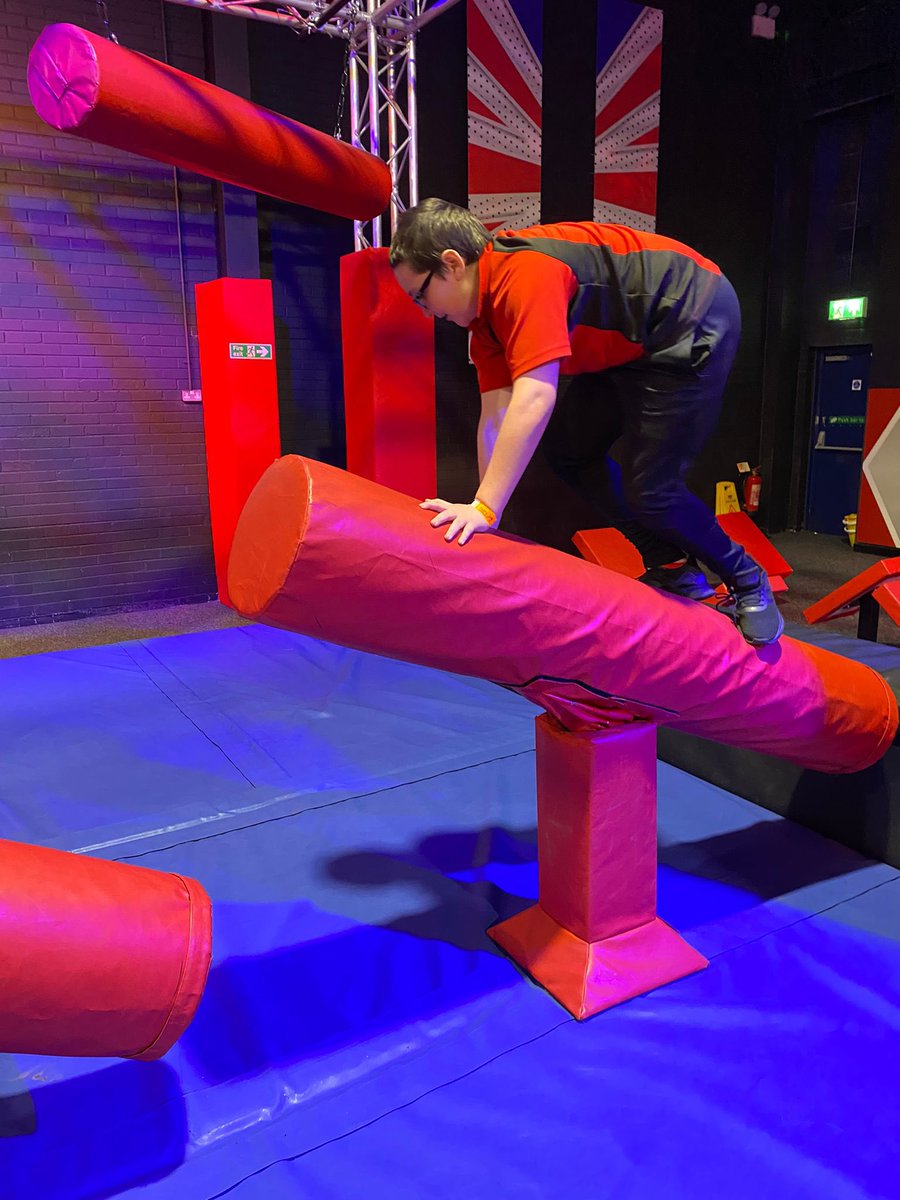 Golden Ticket rewards were fully underway today with <a href="/TeamMoreton9/">Moreton Team 9</a> with their reward trip to <a href="/ninjawarrioruk/">Ninja Warrior UK</a> and what an amazing trip this was.All smiles from Year 9 who absolutely loved it. Looking forward to Year 7/8 on Tuesday #goldenticketreward #pointsreward @MoretonSchool